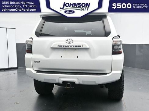 Used 2022 Toyota 4Runner SR5 AWD/4WD image 12