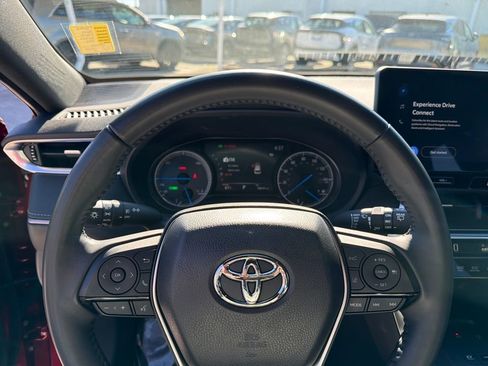 Used 2024 Toyota Venza Nightshade image 20