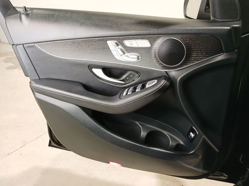 Certified 2022 Mercedes-Benz GLC 300 4MATIC image 30