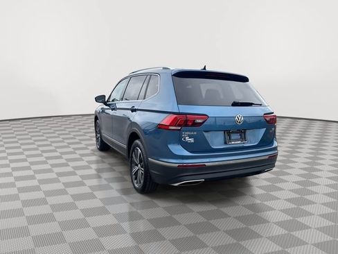 Used 2018 Volkswagen Tiguan SEL AWD/4WD image 9
