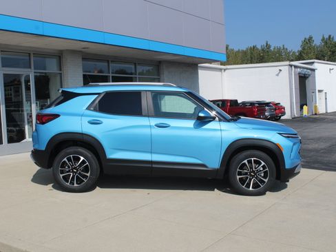 New 2026 Chevrolet TrailBlazer LT w/ Convenience Package AWD/4WD image 5