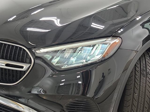 Used 2024 Mercedes-Benz GLC 300 4MATIC image 31