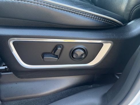 Used 2023 RAM 1500 Laramie AWD/4WD image 31