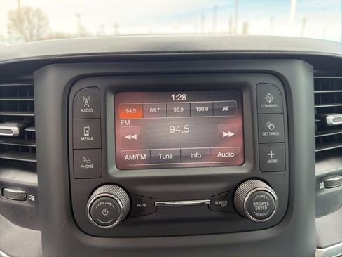 Used 2021 RAM 1500 Big Horn image 27