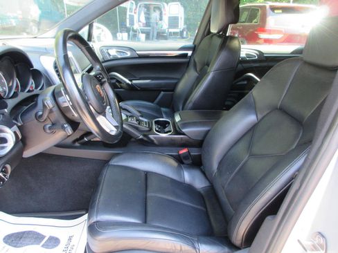 Used 2018 Porsche Cayenne S AWD/4WD image 14