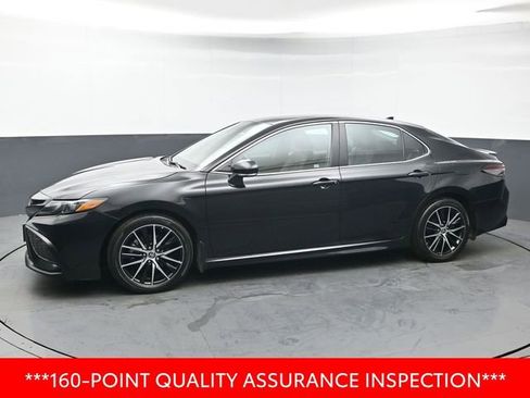 Used 2023 Toyota Camry SE w/ Cold Weather Package AWD/4WD image 2