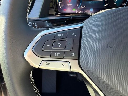New 2026 Volkswagen Atlas Cross Sport SE FWD image 19