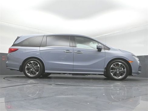 Used 2023 Honda Odyssey Elite image 42