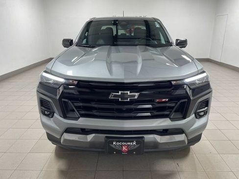 Used 2023 Chevrolet Colorado Z71 w/ Z71 Convenience Package 2 AWD/4WD image 2