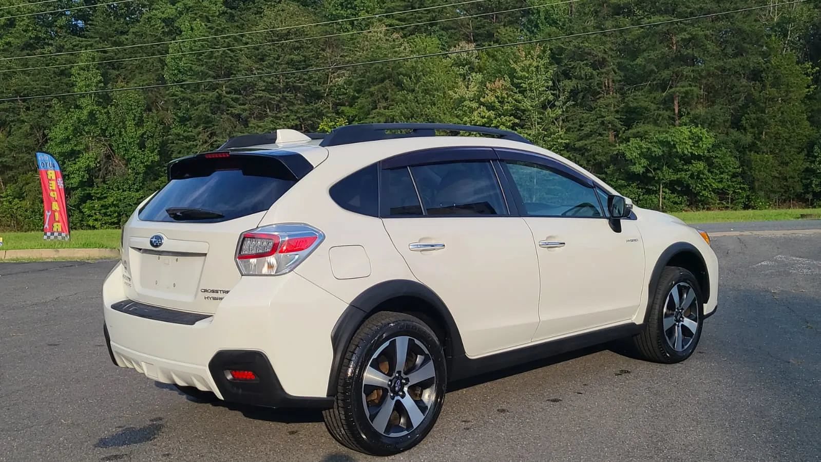 Used 2016 Subaru Crosstrek Touring AWD/4WD image 3