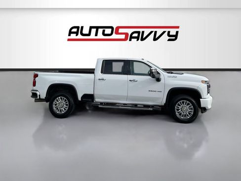 Used 2022 Chevrolet Silverado 3500 High Country w/ Z71 Off-Road Package AWD/4WD image 8