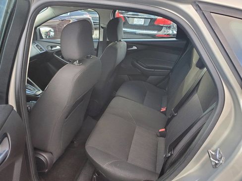 Used 2016 Ford Focus SE image 15