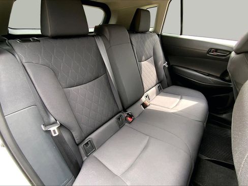 Used 2023 Toyota Corolla Cross LE FWD image 19