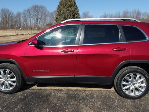 Used 2014 Jeep Cherokee Limited image 31
