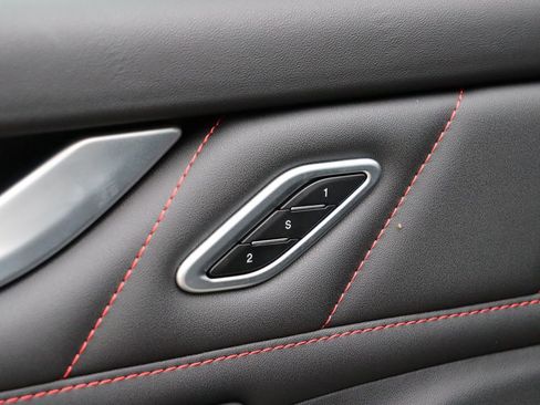 Used 2022 Maserati Levante Modena image 49