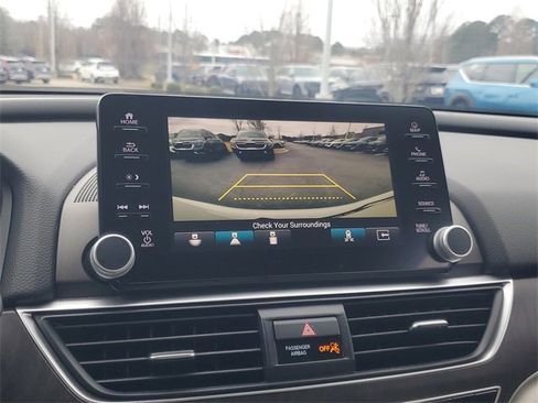 Used 2019 Honda Accord Touring image 22