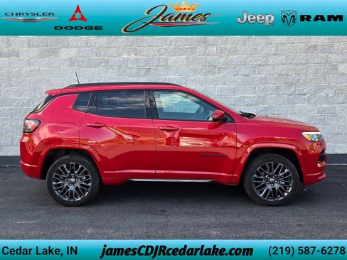 Used 2022 Jeep Compass Limited w/ (RED) Package AWD/4WD image 6