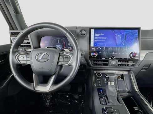 Used 2024 Lexus GX 550 AWD/4WD image 11