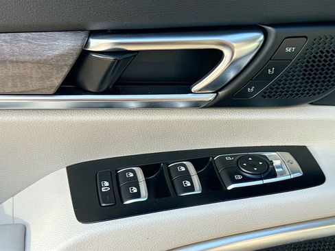 Used 2021 Kia Telluride SX w/ SX Prestige Package image 22