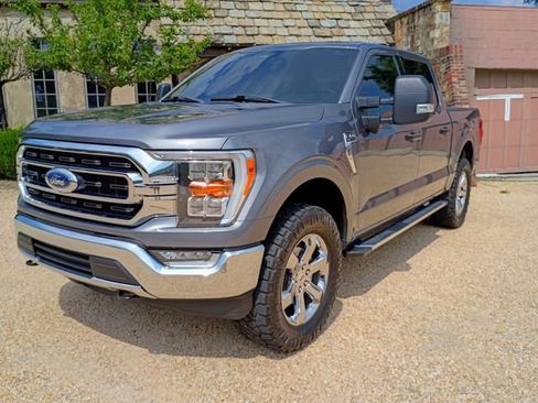Used 2022 Ford F150 XLT w/ Equipment Group 302A High AWD/4WD image 4