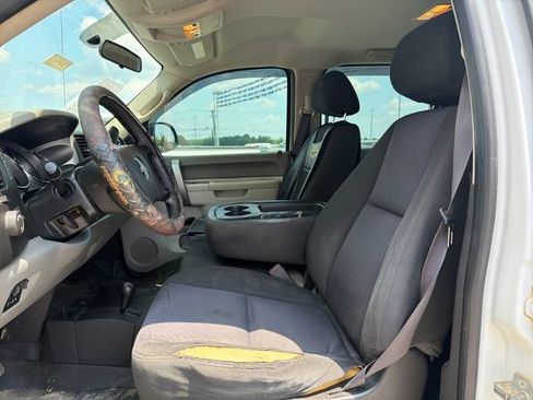 Used 2012 Chevrolet Silverado 2500 W/T AWD/4WD image 11