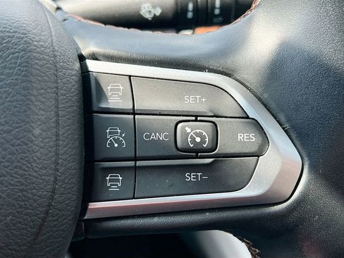 Used 2022 Jeep Compass Limited w/ Sun and Sound Group AWD/4WD image 13