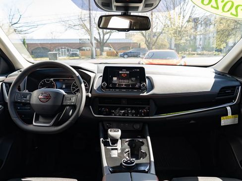 New 2026 Nissan Rogue SV AWD/4WD image 10