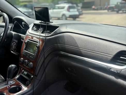 Used 2014 Chevrolet Traverse LT w/ All-Star Edition FWD image 21