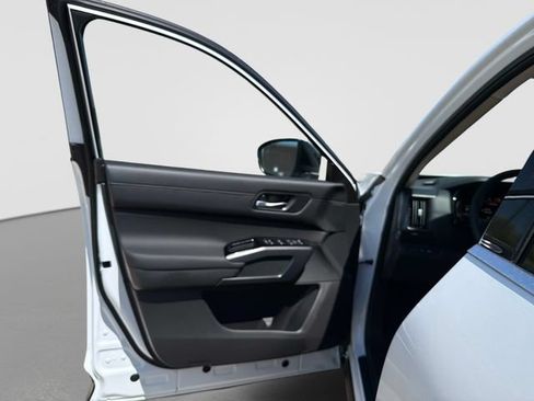 New 2026 Nissan Pathfinder SL AWD/4WD image 21