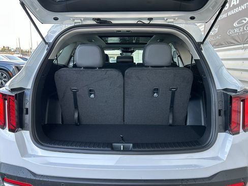 New 2026 Kia Sorento S w/ S Panoramic Sunroof Package image 14