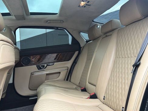 Used 2019 Jaguar XJ L Portfolio AWD/4WD image 19