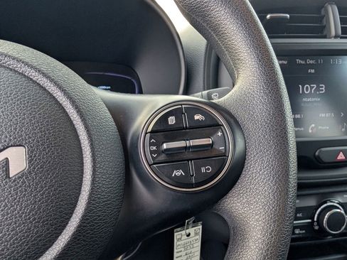 Used 2023 Kia Soul LX w/ LX Technology Package image 25