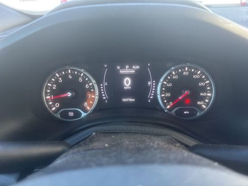 Used 2018 Jeep Renegade Sport w/ Power & Air Group image 24