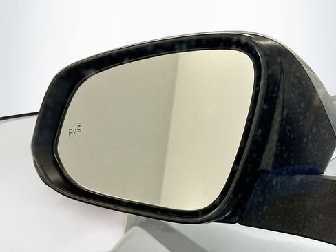 Used 2025 Toyota Tacoma TRD Sport w/ TRD Sport Upgrade Package image 16