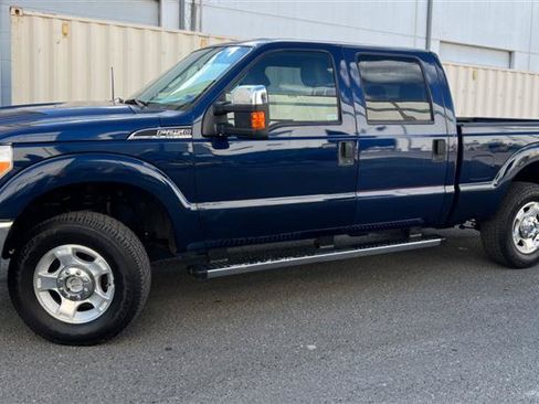 Used 2011 Ford F250 XLT w/ XLT Appearance Pkg AWD/4WD image 6