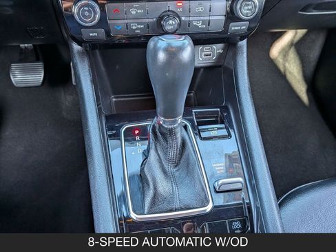 Used 2023 Jeep Compass Latitude image 17