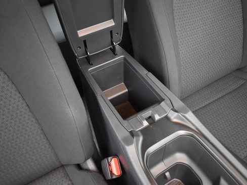 Used 2025 Nissan Kicks S image 22