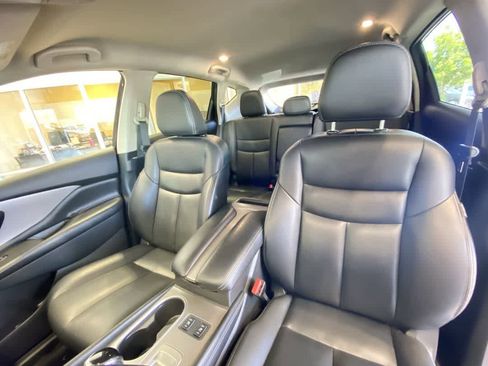 Used 2023 Nissan Murano SV AWD/4WD image 14