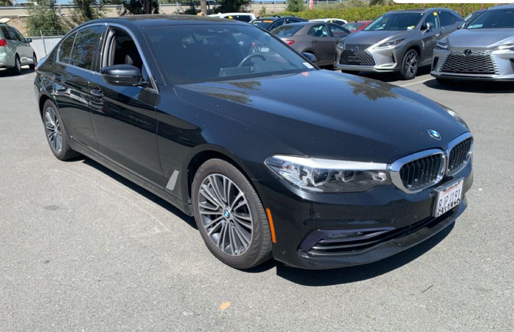 Used 2018 BMW 540i RWD image 2