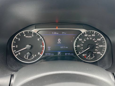 Used 2024 Nissan Altima 2.5 SR FWD image 8