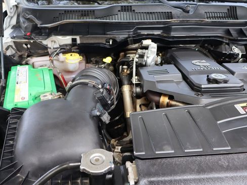 Used 2012 RAM 3500 ST w/ Chrome Appearance Group image 31