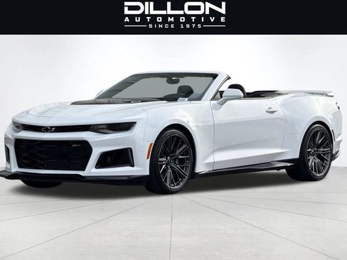Used 2022 Chevrolet Camaro ZL1 RWD image 8