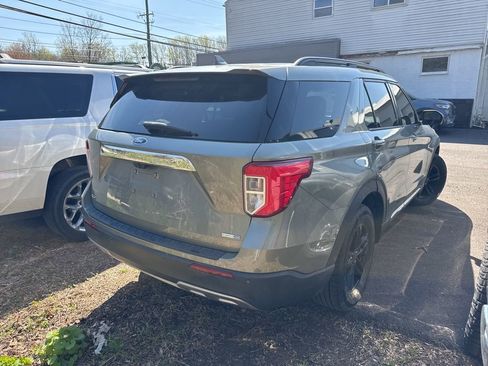 Used 2020 Ford Explorer XLT w/ Equipment Group 202A image 4