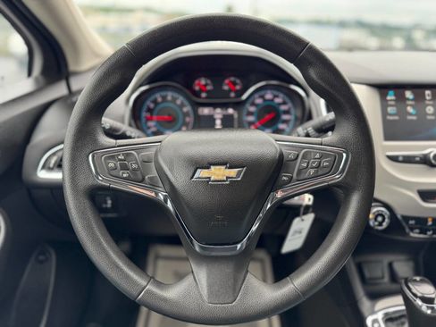 Used 2017 Chevrolet Cruze LS w/ LS Fleet Convenience Package FWD image 13