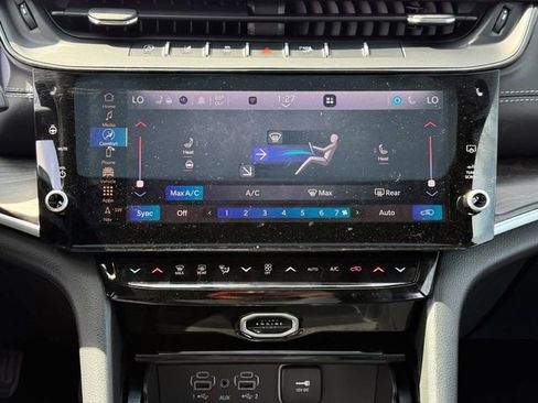 New 2026 Jeep Grand Cherokee Altitude image 15