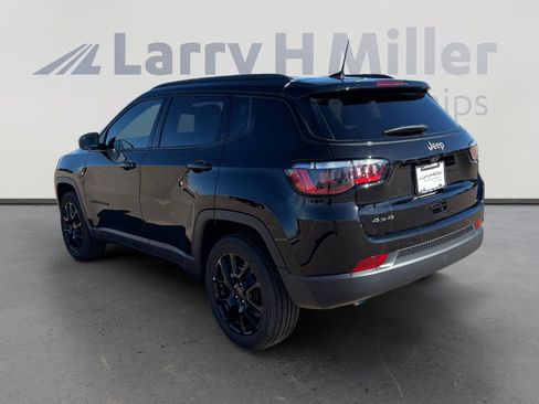 New 2026 Jeep Compass Latitude image 4