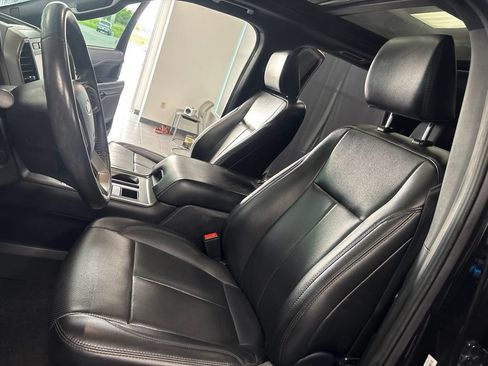 Used 2021 Ford Expedition XLT RWD image 30