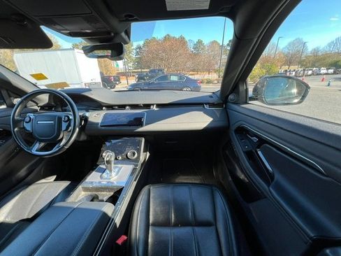 Used 2020 Land Rover Range Rover Evoque SE image 11