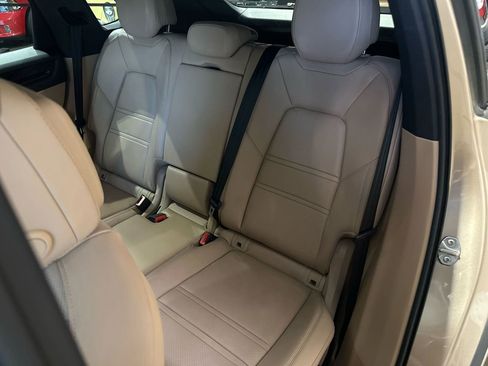 Used 2019 Porsche Cayenne AWD/4WD image 92