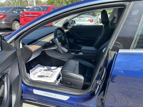 Used 2018 Tesla Model 3 Long Range AWD/4WD image 8